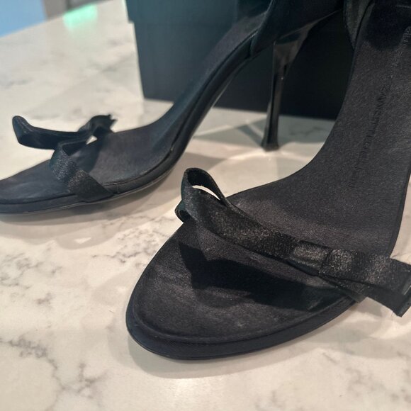 Giuseppe Zanotti Design black bow heels, sz. 7B - Picture 2 of 11